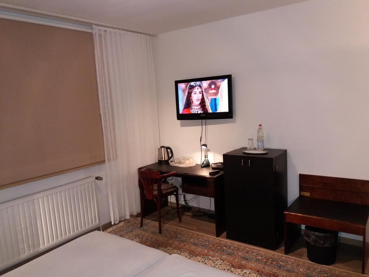 Hotel Aris 萨尔斯塔特 外观 照片