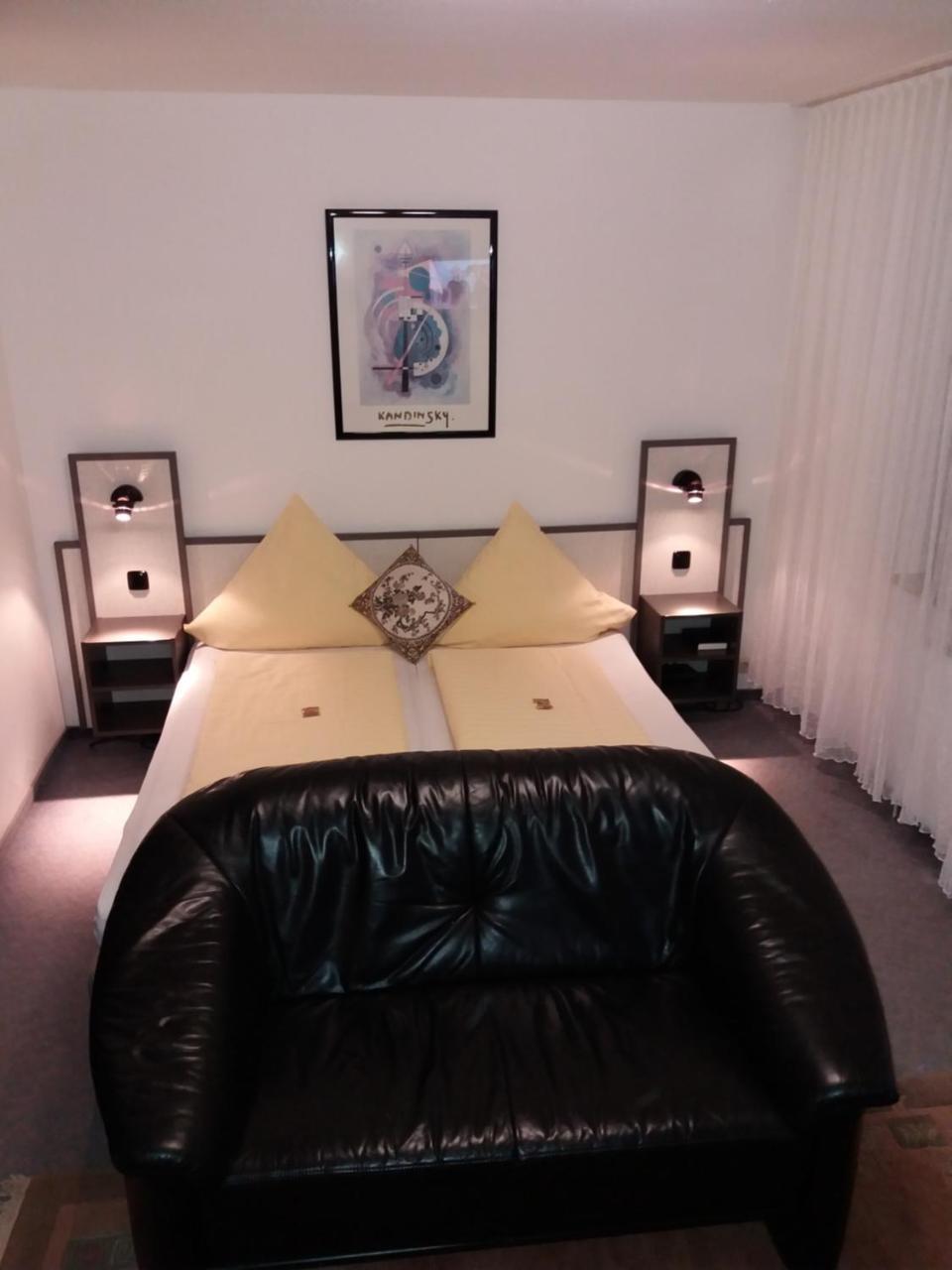 Hotel Aris 萨尔斯塔特 外观 照片