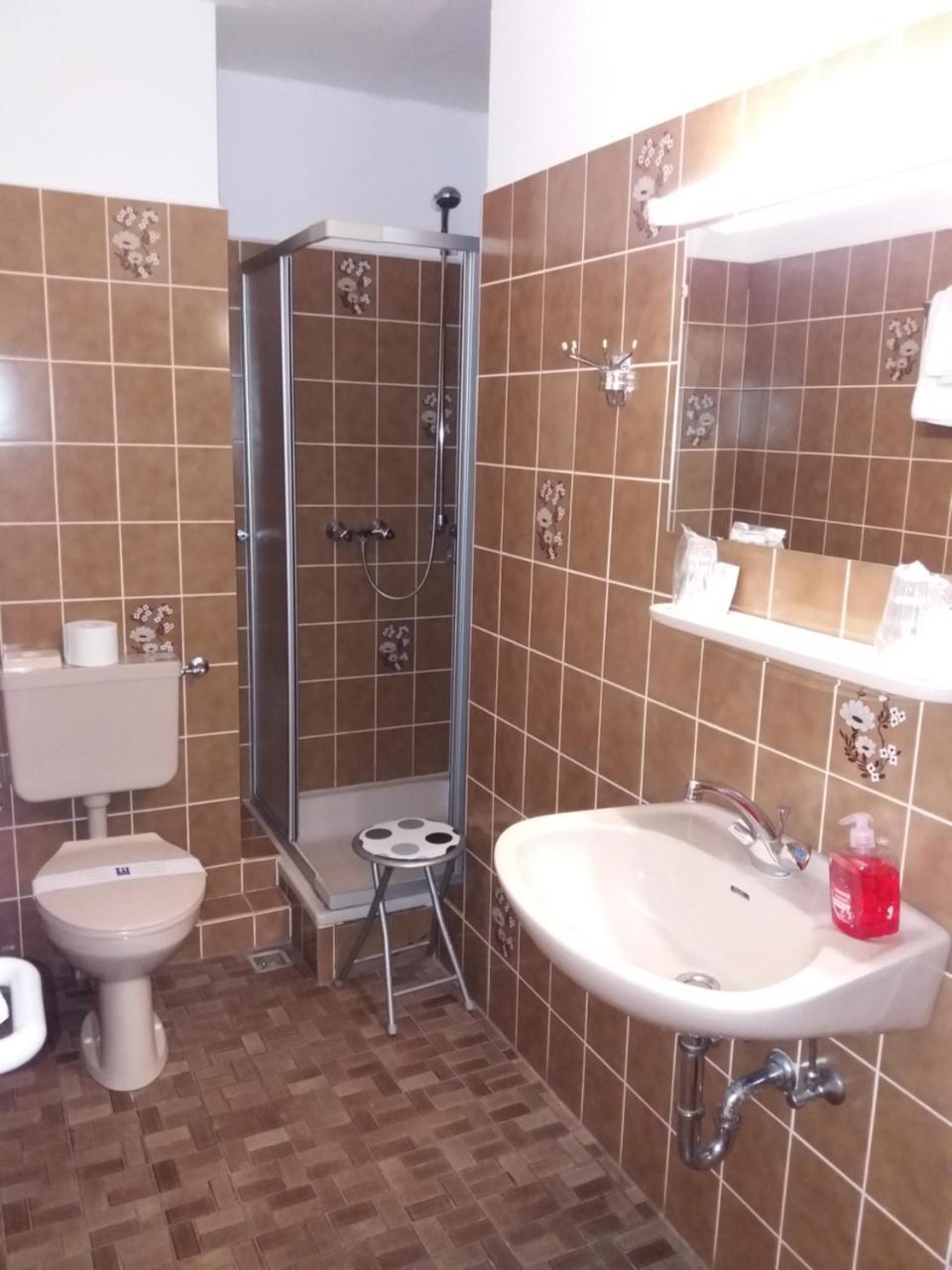 Hotel Aris 萨尔斯塔特 外观 照片