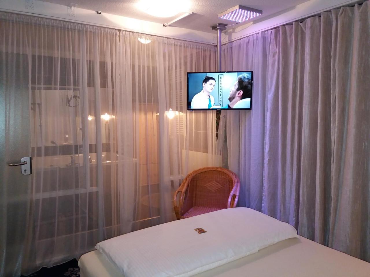 Hotel Aris 萨尔斯塔特 外观 照片
