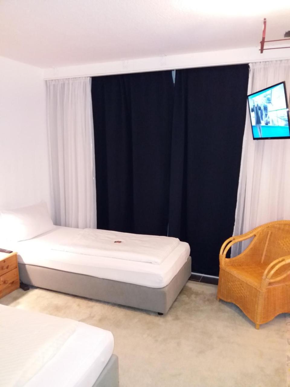 Hotel Aris 萨尔斯塔特 外观 照片